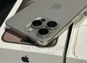 New Apple iPhone 15 Pro Max 256 GB Black