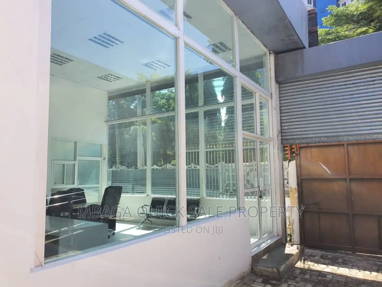 5bdrm House in Up A Game Near, Upanga West for rent