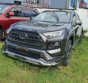 Toyota RAV4 2021 Brown