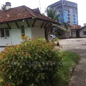 Furnished 5bdrm House in Ada Estate for sale