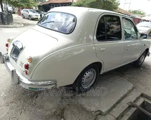 Nissan March 2001 Ivory