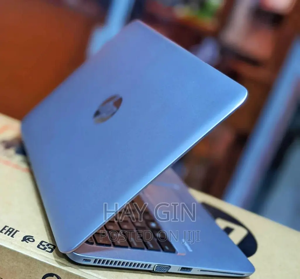 New Laptop HP EliteBook 820 G3 8GB Intel Core I5 HDD+SSD 256GB
