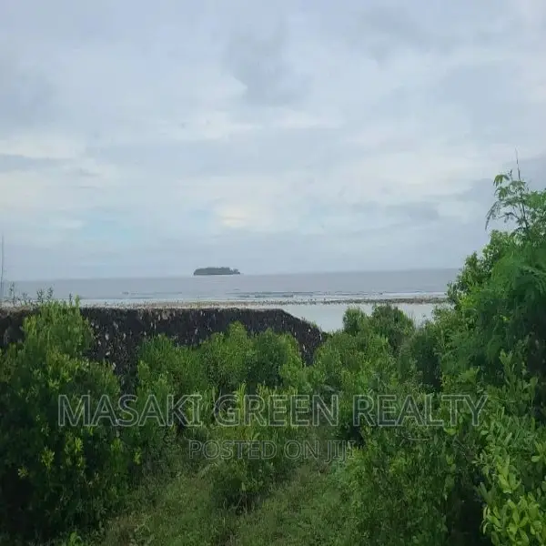 Beach Plot for Sale at Mbuyu Mtende, Zanzibar