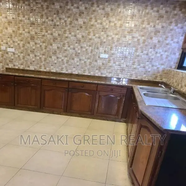 4bdrm House in Msasani for sale
