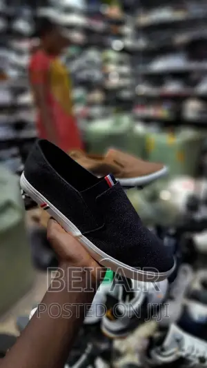 Simple Sneakers | Simpo Raba