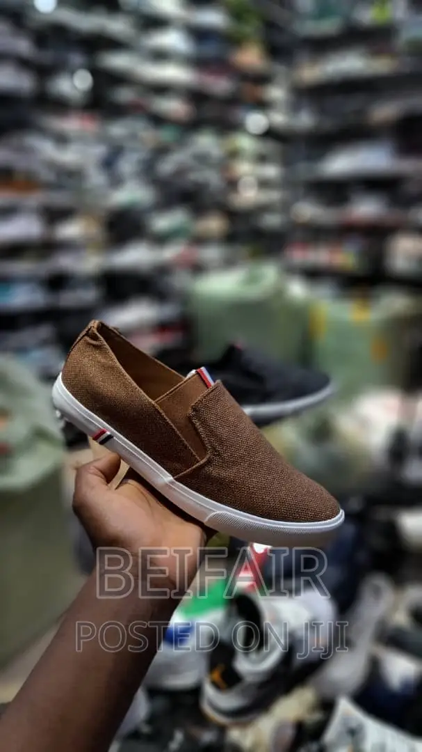 Simple Sneakers | Simpo Raba