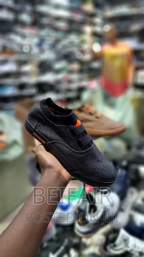 Simple Sneakers | Simpo Raba