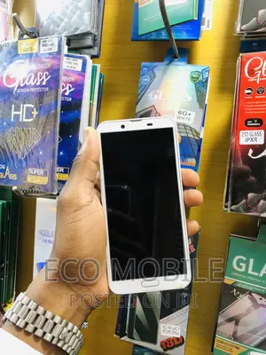 Sharp Aquos Sense 2 SHV43 32 GB White