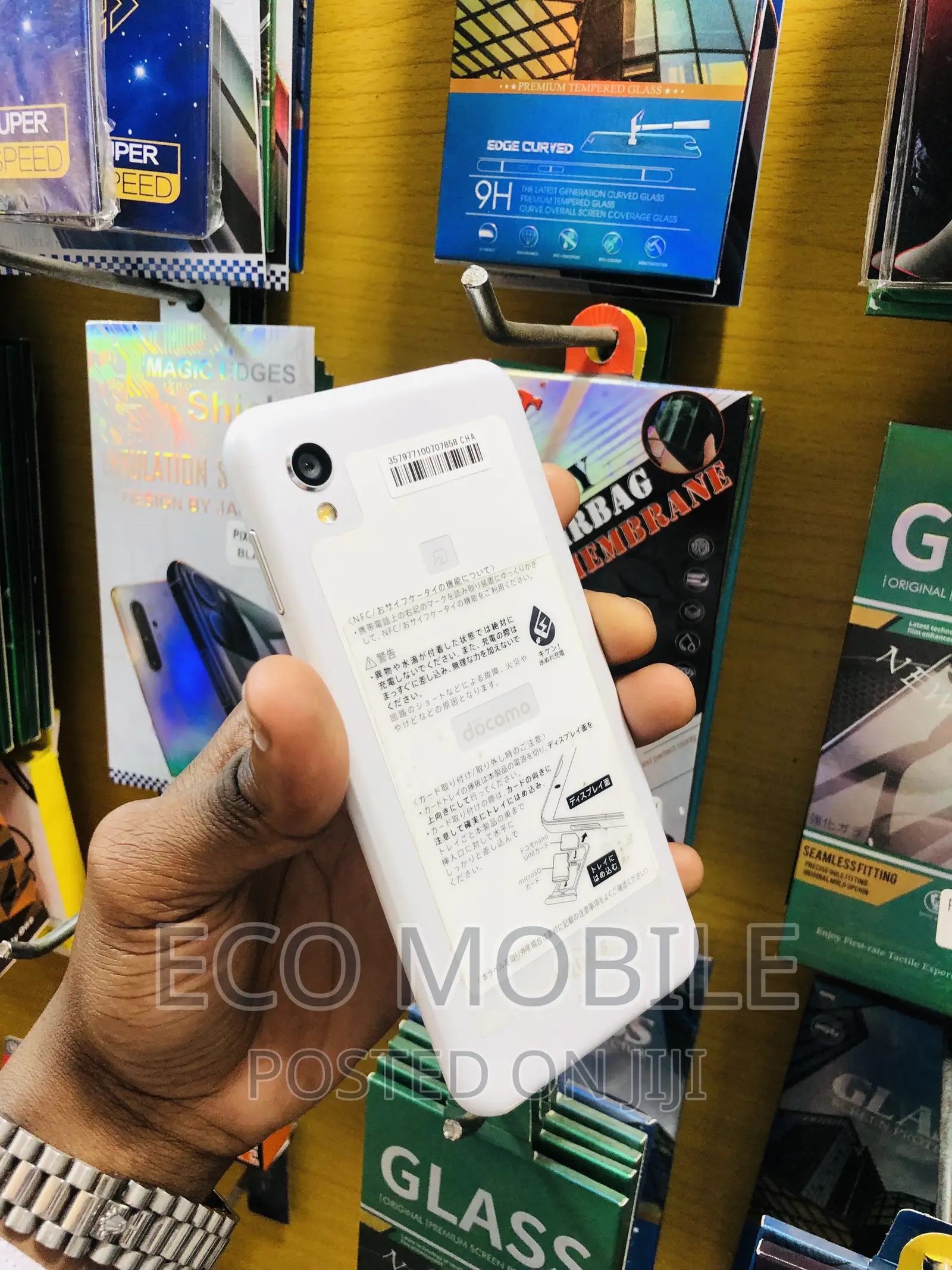 Sharp Aquos Sense 2 SHV43 32 GB White