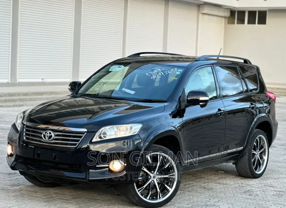 Toyota Vanguard 2013 Black