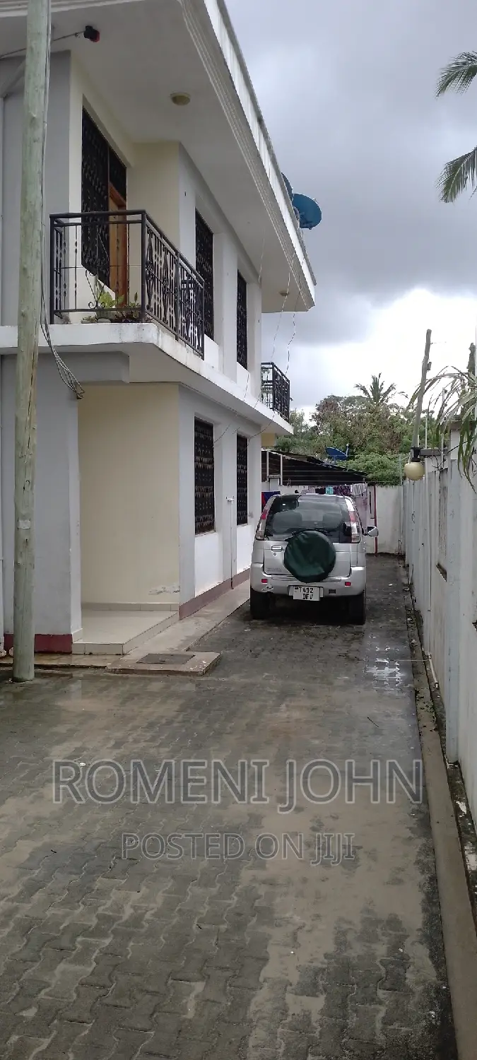 3bdrm Block of Flats in Tanzania Dsm Ukonga, Ilala for rent