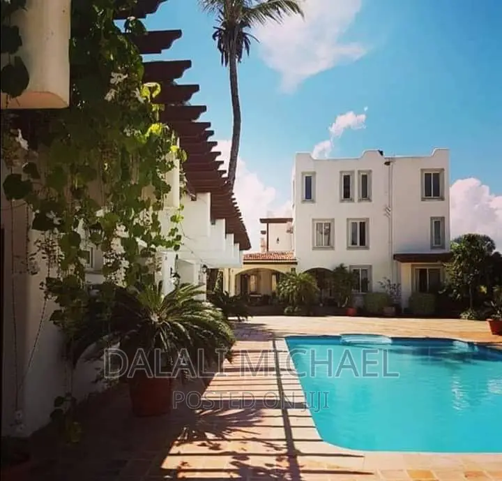 3bdrm Villa in Mbezibeach for rent