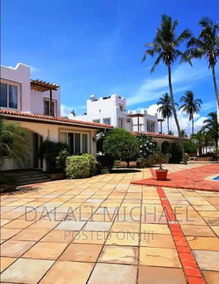 3bdrm Villa in Mbezibeach for rent