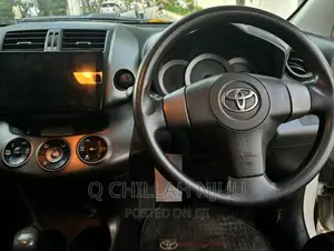 Toyota RAV4 2004 White