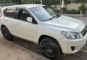 Toyota RAV4 2004 White