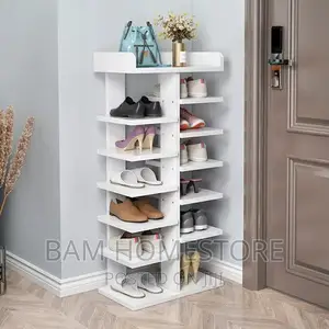 Simple Wooden Shuerack