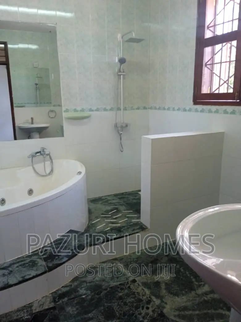 4bdrm Bungalow in Masaki for rent