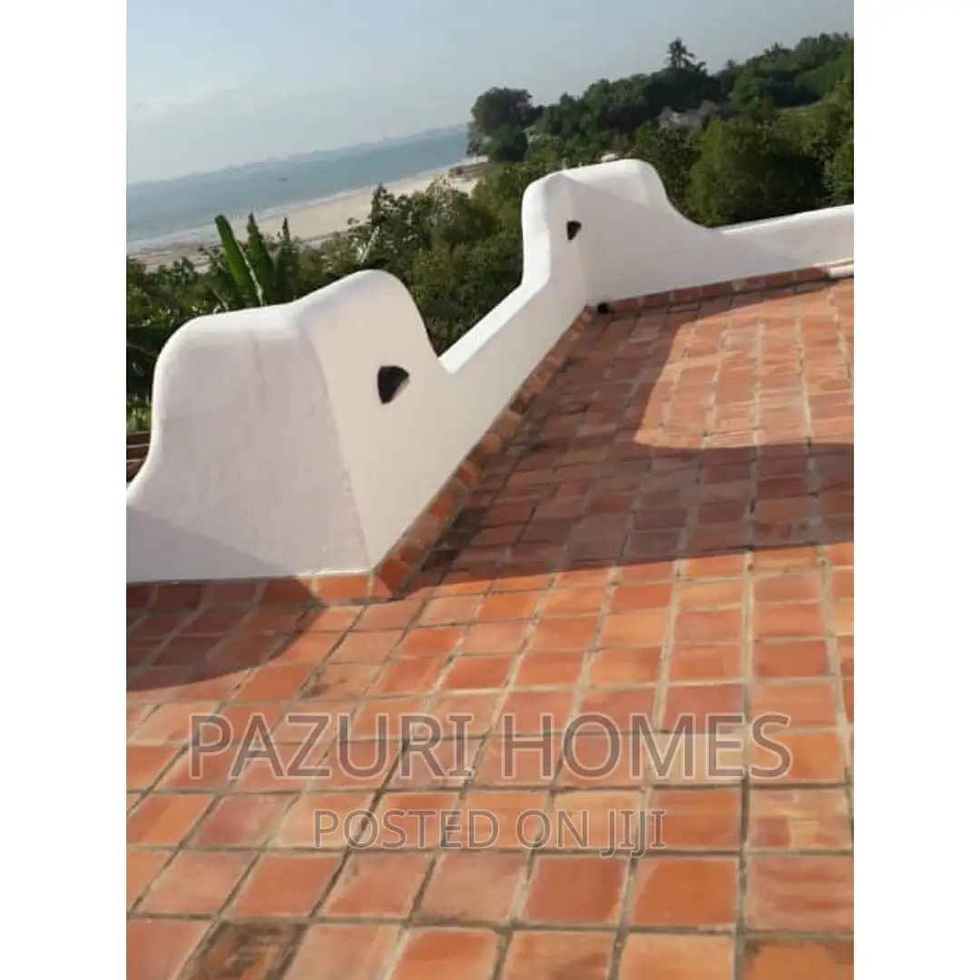 3bdrm Villa in Kawe Beach for rent