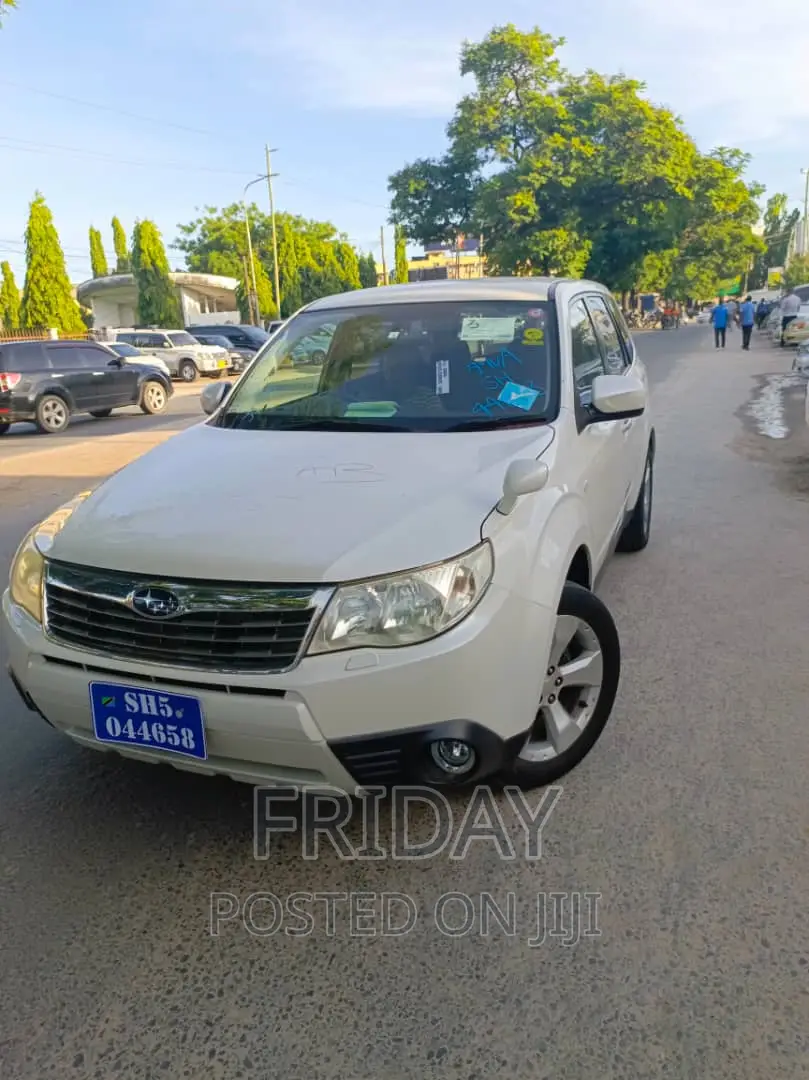 Subaru Forester 2009 White