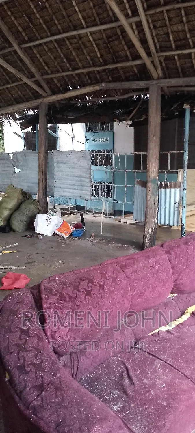 Eneo La Kibiashara Linauzwa Ml 85 Ukonga Gongolamboto.
