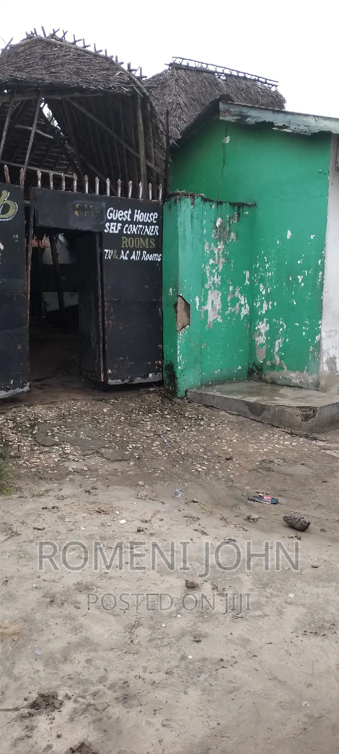 Eneo La Kibiashara Linauzwa Ml 85 Ukonga Gongolamboto.