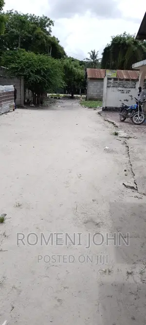 Gesti Inauzwa Milioni 65 Ukonga Moshibar 15 Room.