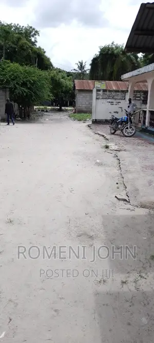 Gesti Inauzwa Milioni 65 Ukonga Moshibar 15 Room.