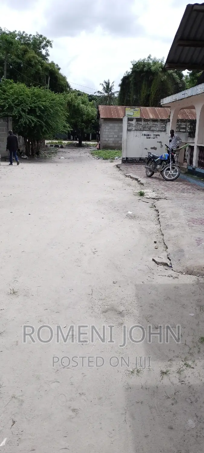 Gesti Inauzwa Milioni 65 Ukonga Moshibar 15 Room.
