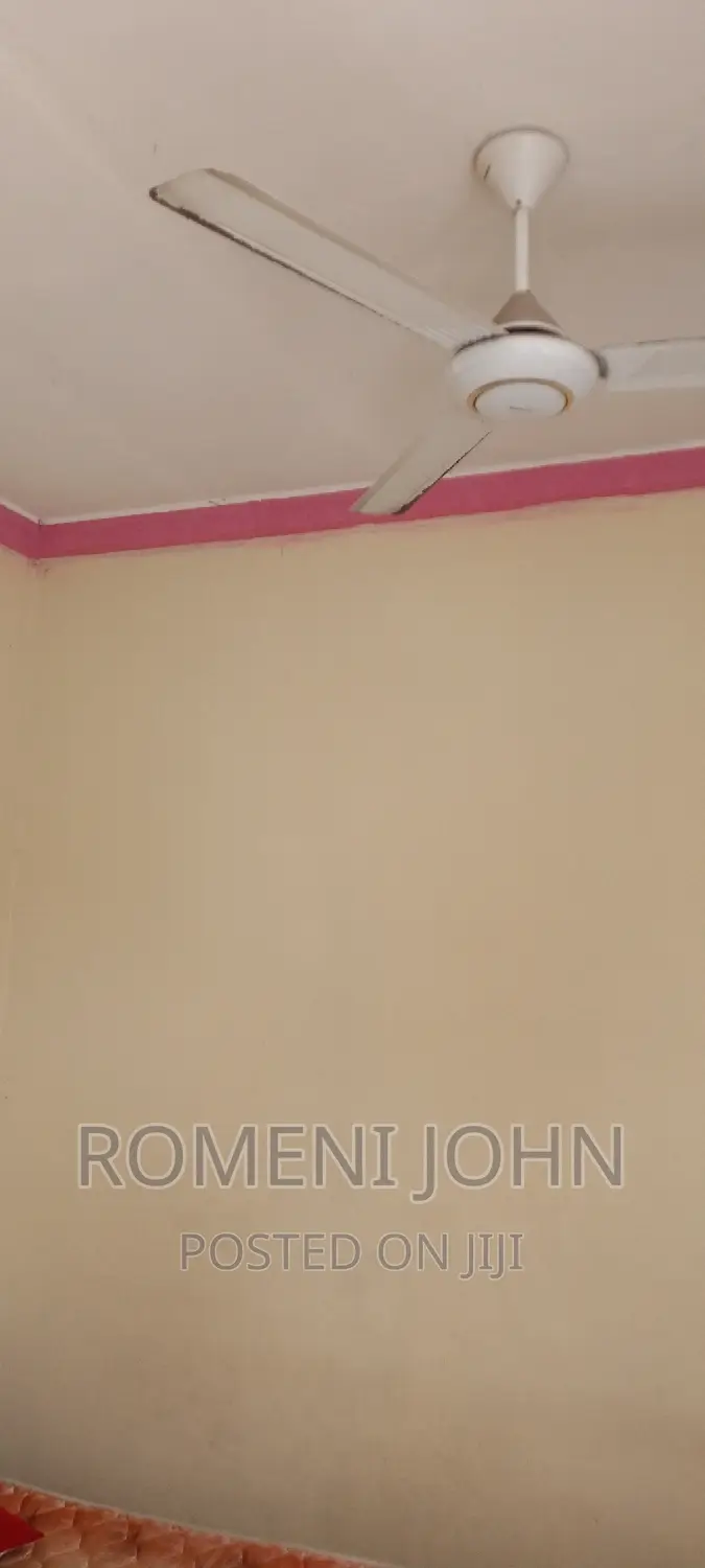 Gesti Inauzwa Milioni 65 Ukonga Moshibar 15 Room.