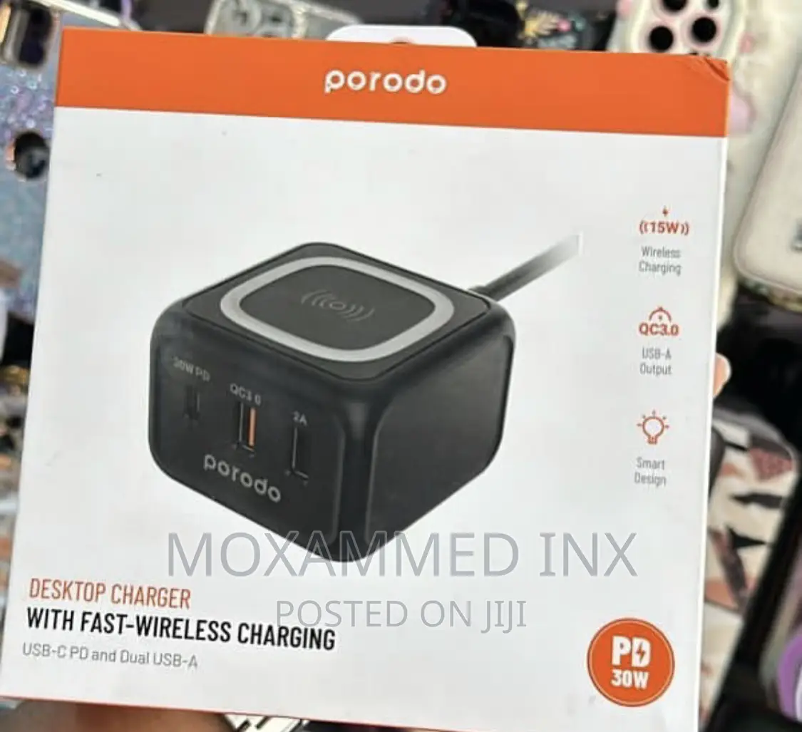 Desktop Charger With Fast Wireless Charging