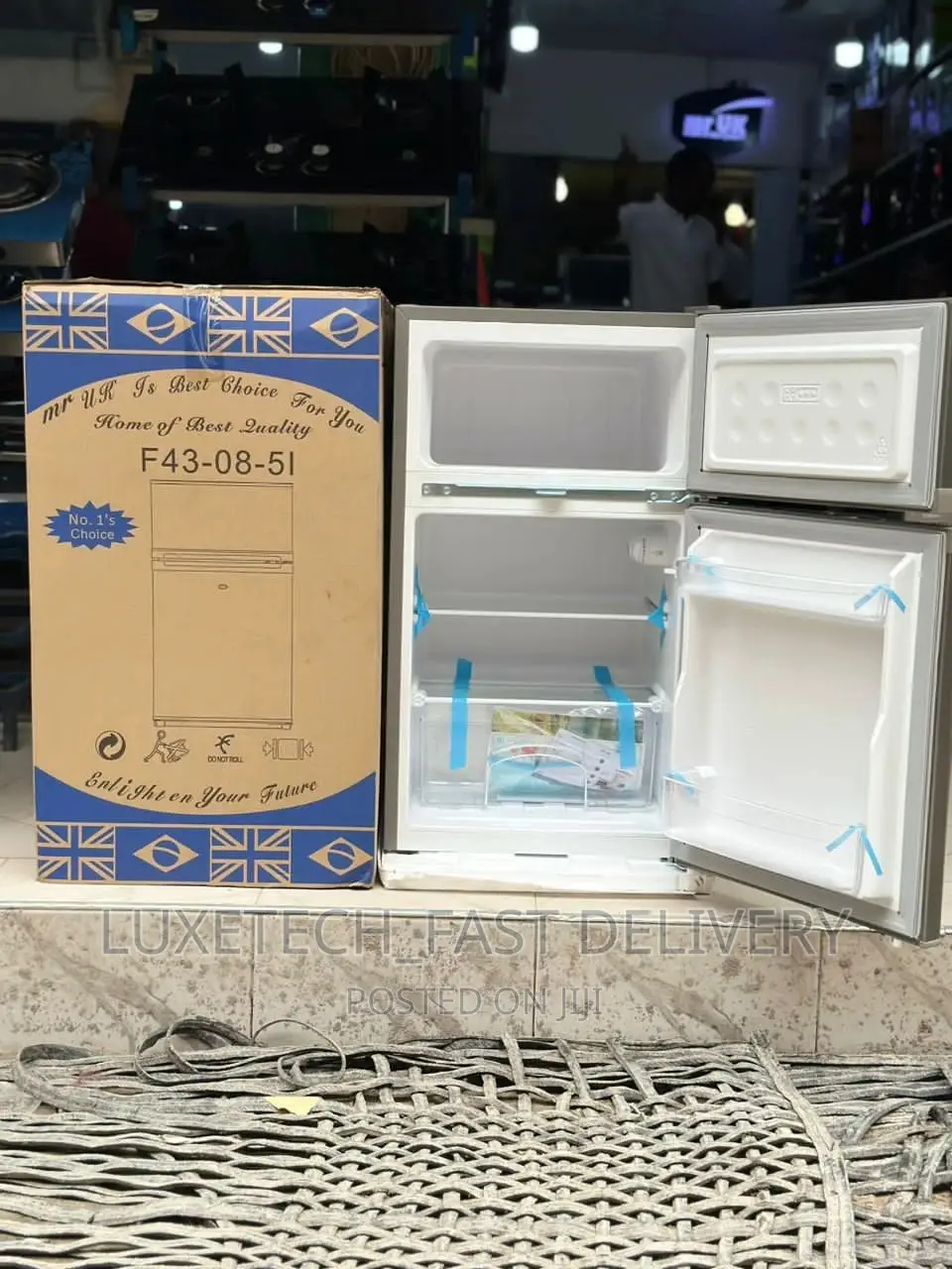 Mr UK 95L Mini Size Refrigerator Fast Cooling