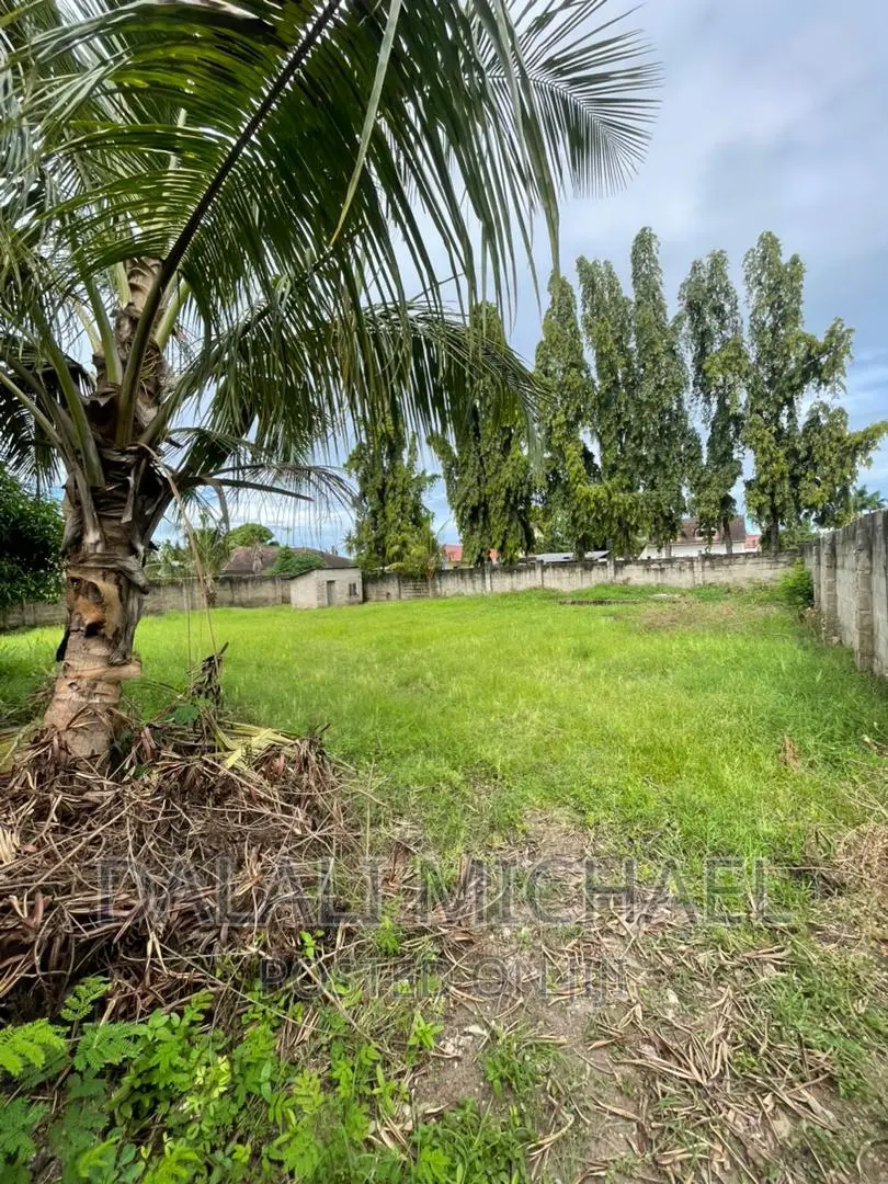Plot for Sale Mbezibeach!