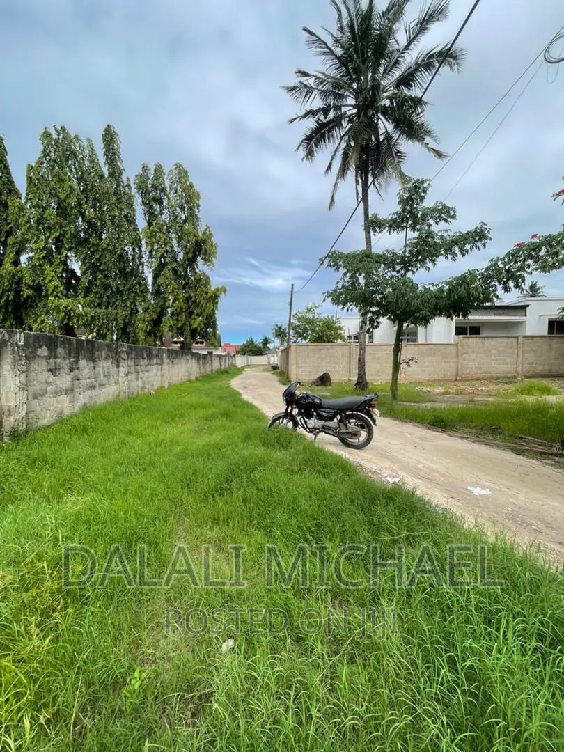 Plot for Sale Mbezibeach!