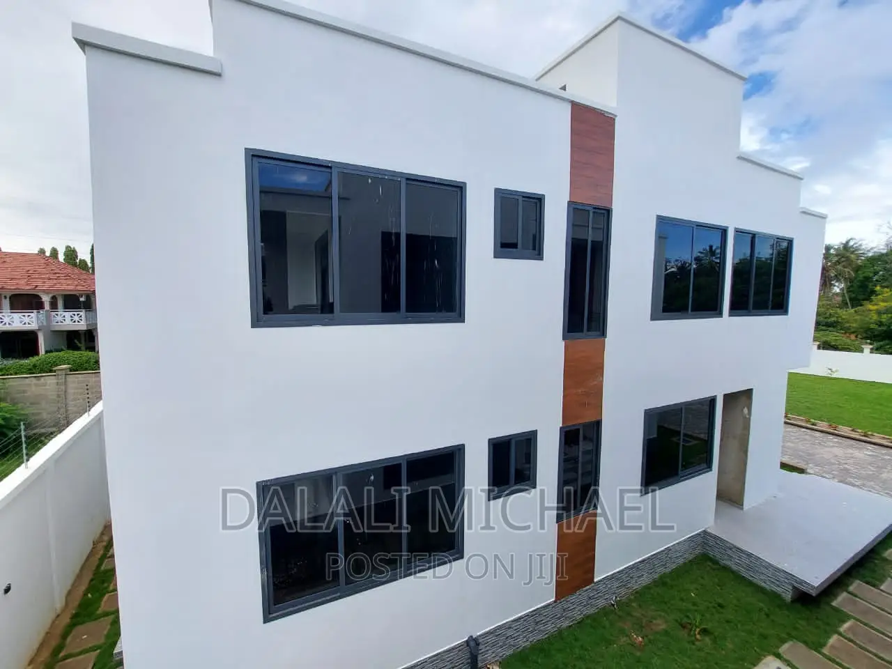 Furnished 3bdrm Villa in Mbezibeach for rent