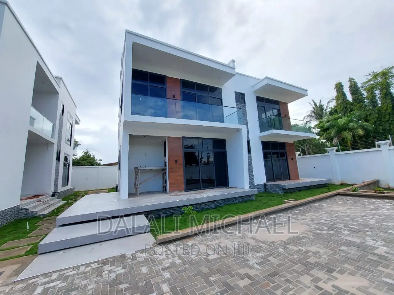 Furnished 3bdrm Villa in Mbezibeach for rent