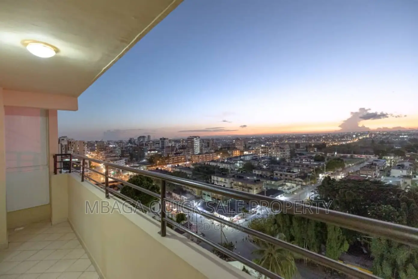 3bdrm Apartment in Upanga for sale