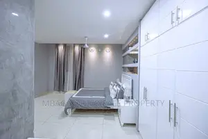 3bdrm Apartment in Upanga for sale