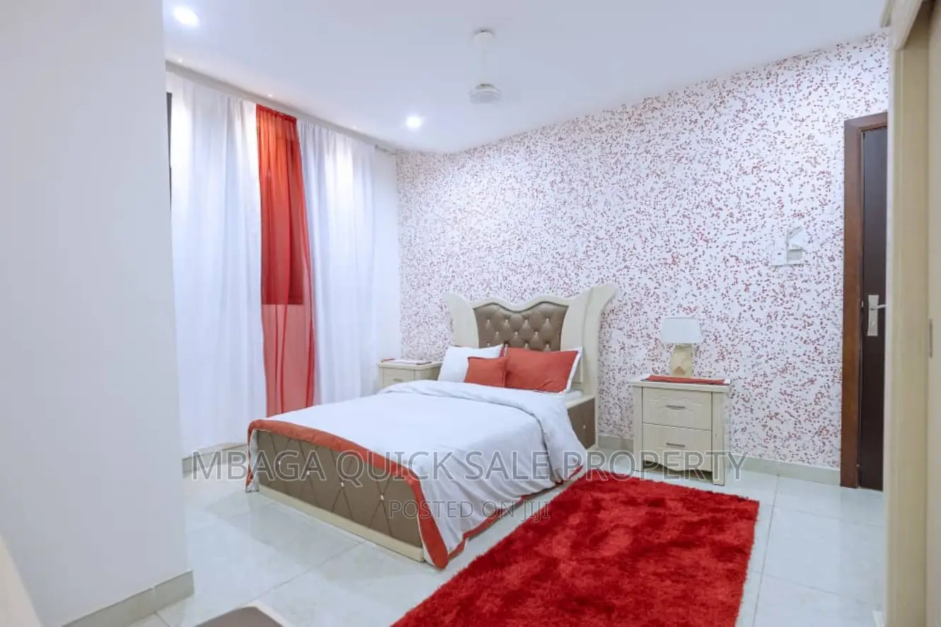 3bdrm Apartment in Upanga for sale