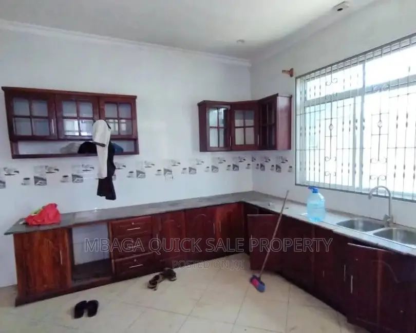 3bdrm House in Kimara Bucha for sale