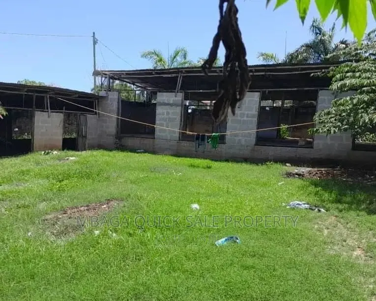 Eneo Linauzwa Bagamoyo Road Mapinga
