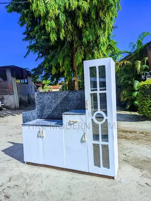 Kitchen Kabinet Milango Mitatu