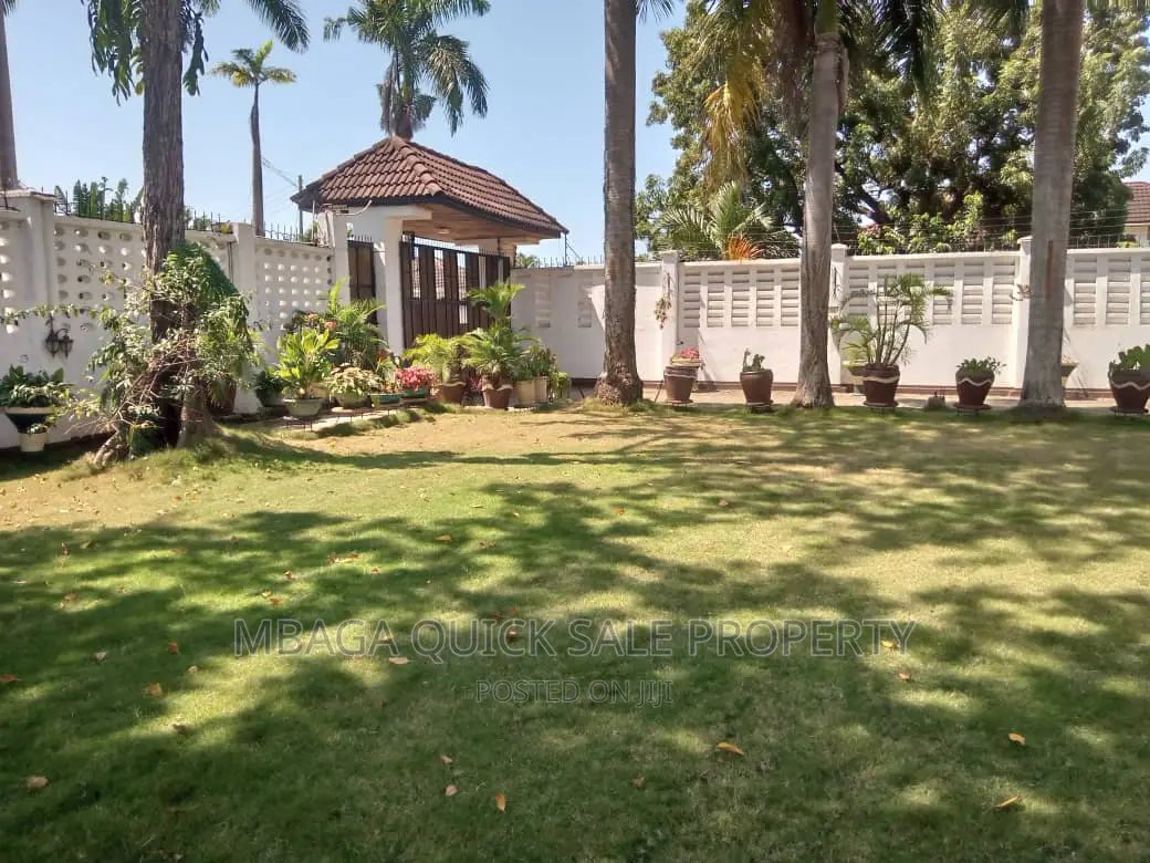 5bdrm House in Mbezi Beach  for sale