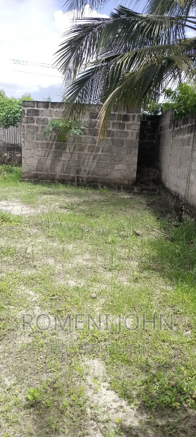 Eneo La Kibiashara Na Makazi Linauzwa Ml 16.5 Majohe Rada.