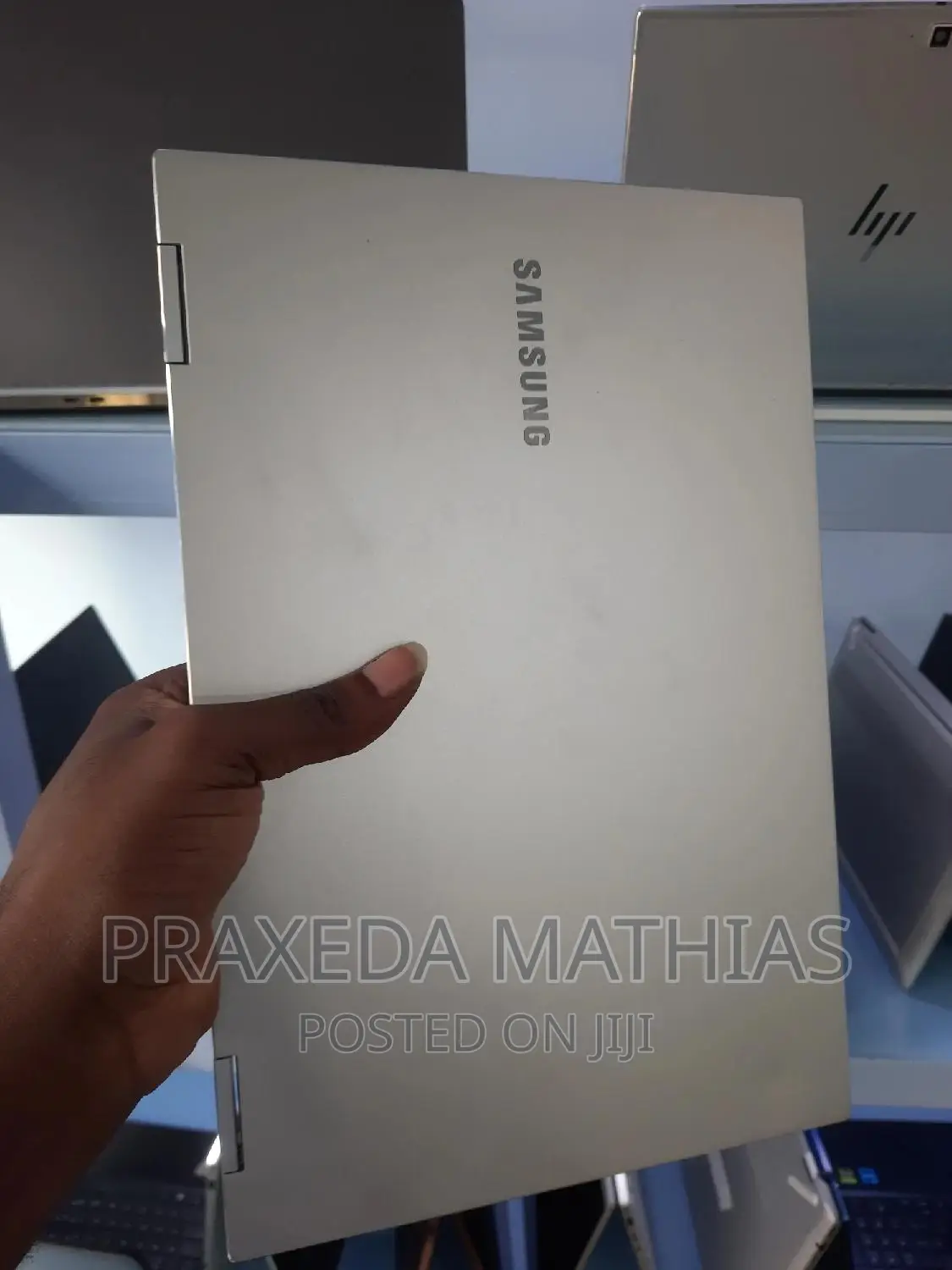 New Laptop Samsung Galaxy Book 2 8GB Intel Core i5 SSD 256GB