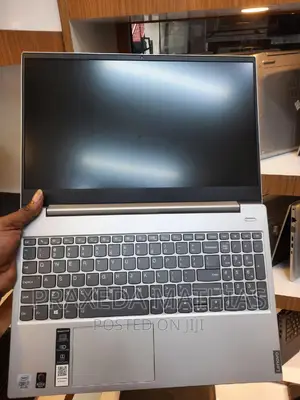 New Laptop Lenovo IdeaPad S340 12GB Intel Core I7 SSD 512GB