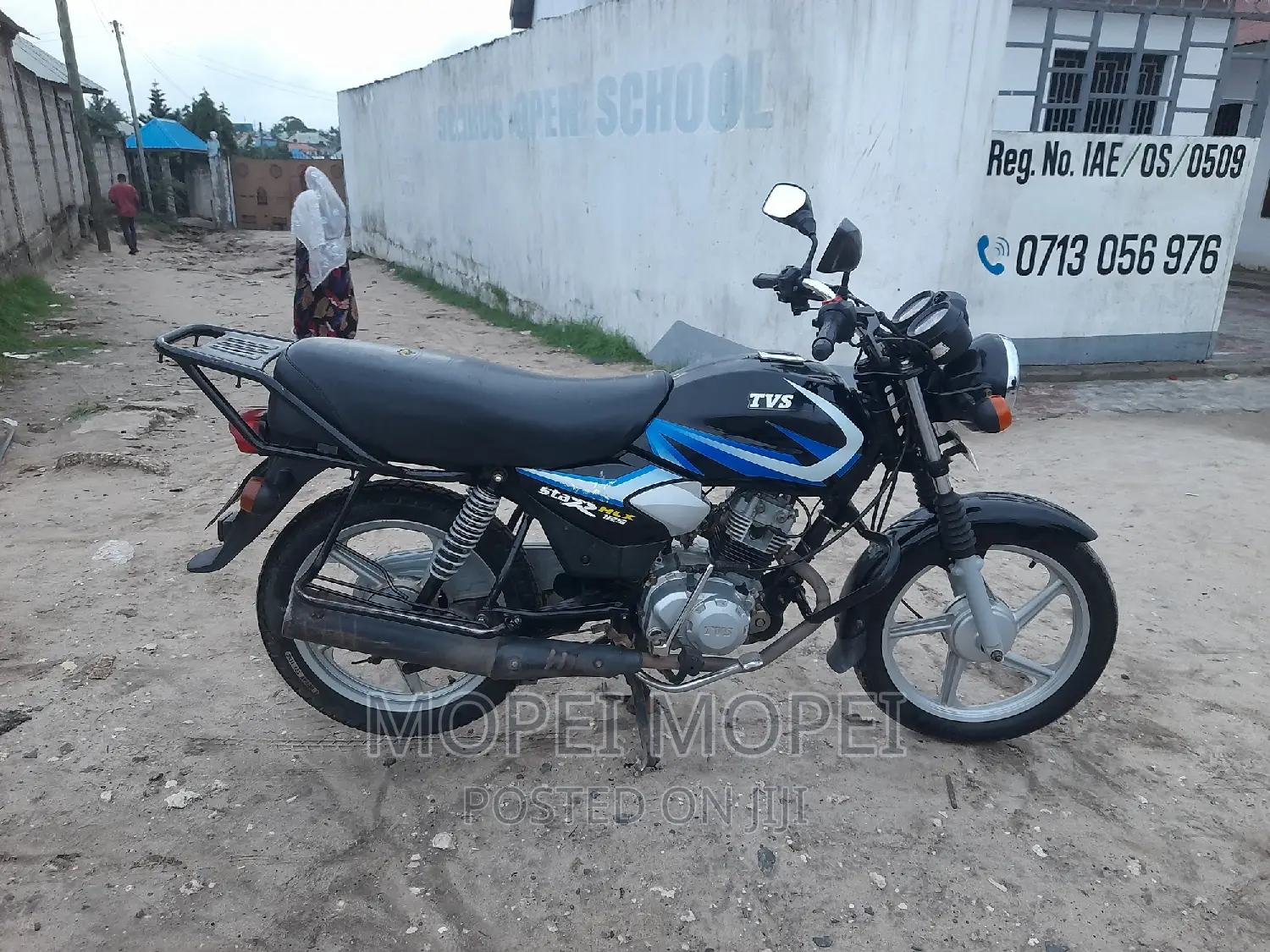 TVS HLX 125 2022 Black