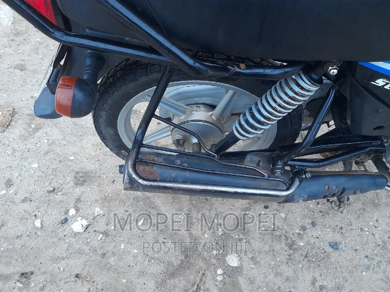 TVS HLX 125 2022 Black
