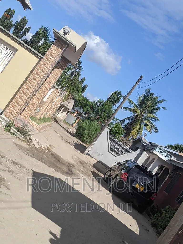 5bdrm House in Tanzania Dsm Temeke, Ilala for sale