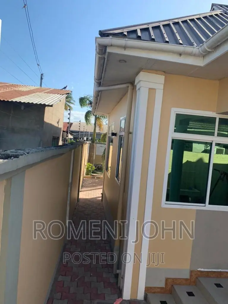 5bdrm House in Tanzania Dsm Temeke, Ilala for sale