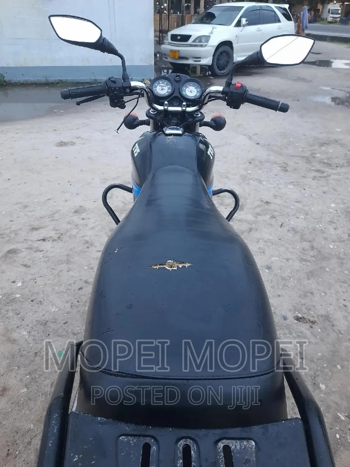 TVS HLX 125 2022 Black